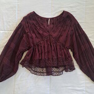 Free People puff-sleeve top / maroon/purple - size XS